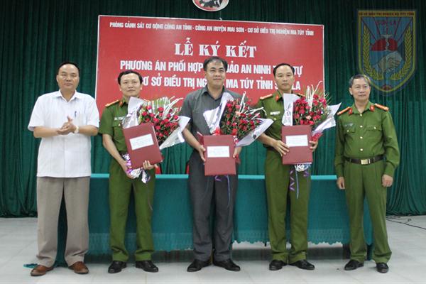 Ký kết phương án phối hợp đảm bảo ANTT tại Cơ sở Điều trị nghiện ma túy tỉnh Sơn La